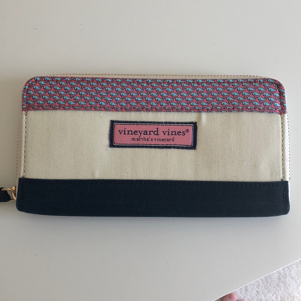 Vineyard vines wallet